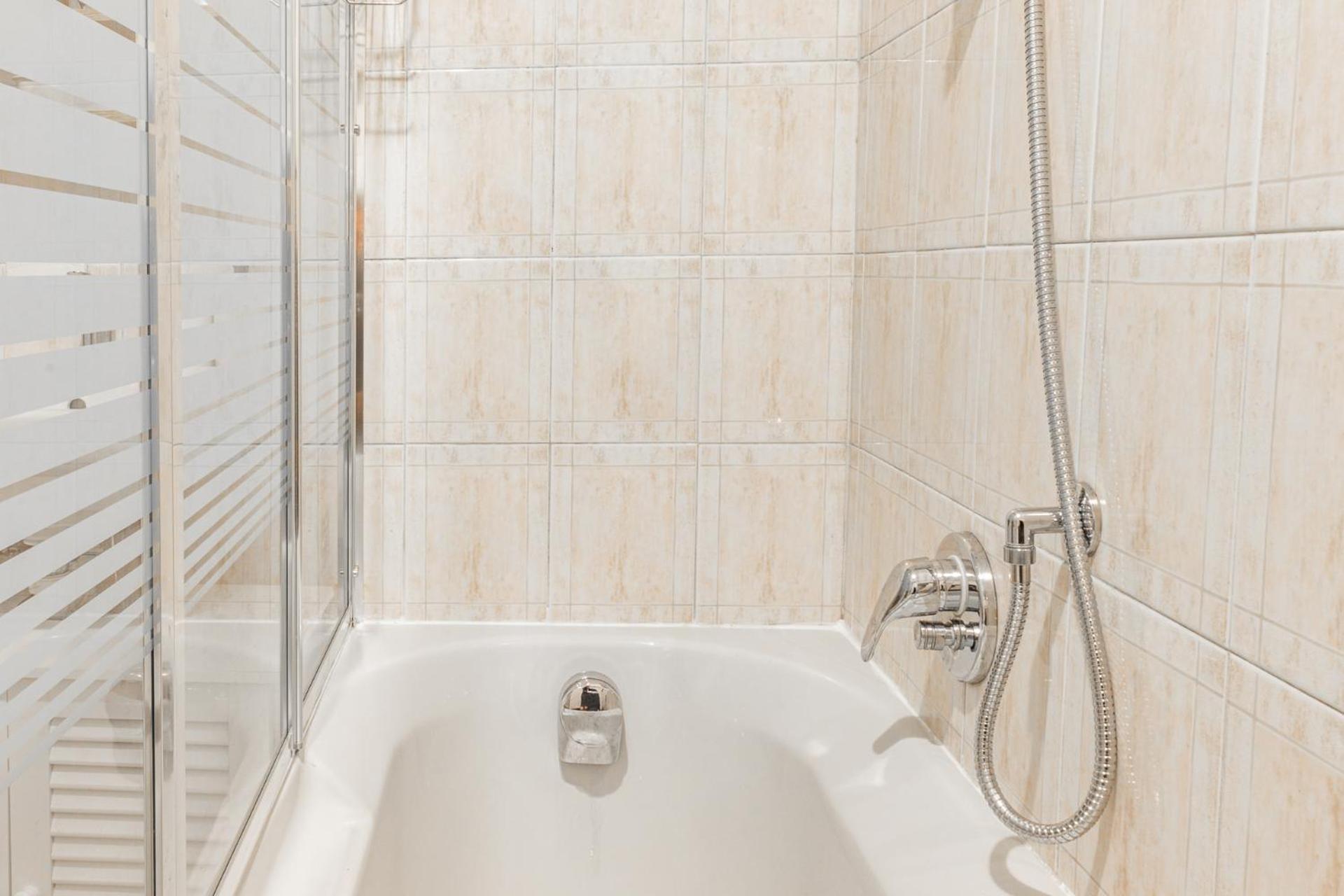 Free Parking - 5 Min By Walk From City Center Como Exterior foto